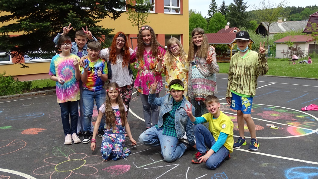 V červnu jsme si také užili Květinový den.